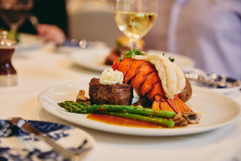 Destination-Integrated Culinary Experiences