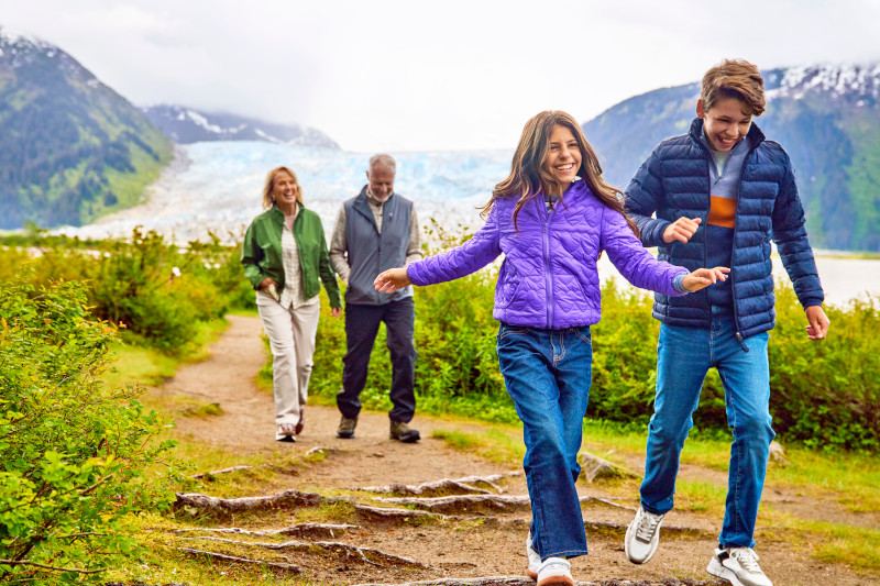 Royal Caribbean: The Living Room and Structured Activities