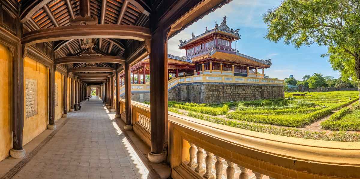What to Expect on an Asian Cruise Ship