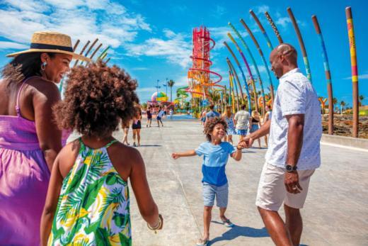 Why Take a Holiday Cruise: Benefits, What to Expect & How to Choose