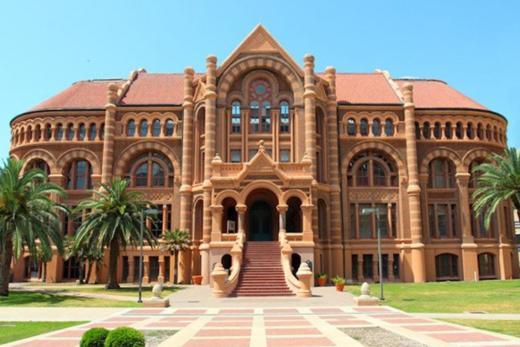 What to Do in Galveston Before or After Your Cruise