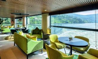 Club Lounge