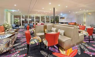 Bars & Lounges