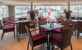 Club Lounge