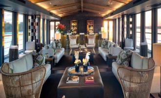 Bars & Lounges