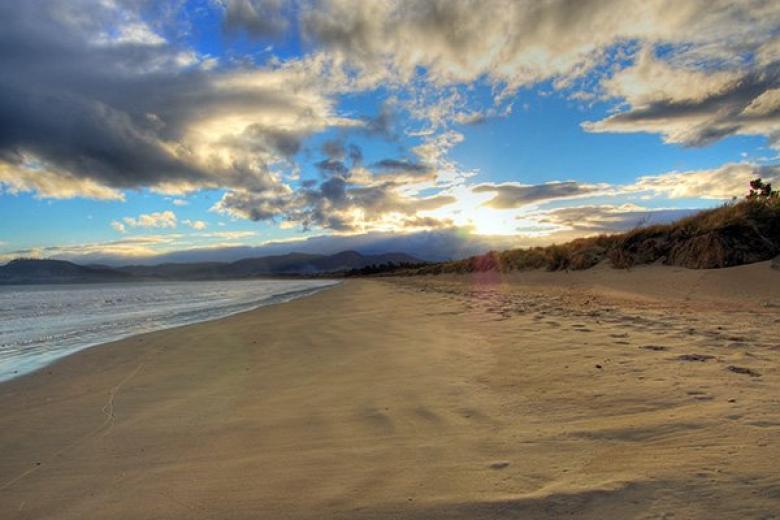 Wyhndam Beach