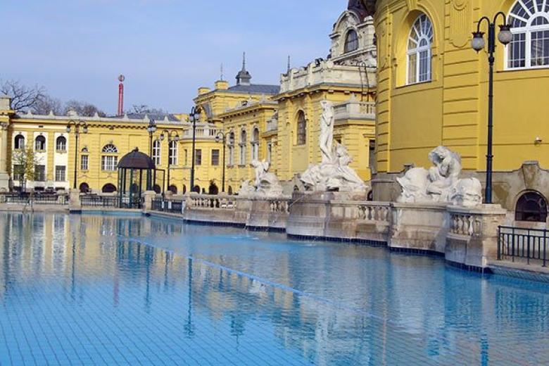 Medicinal Bath, Budapest