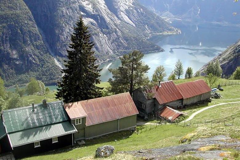 Kjeasen Farm, Norway