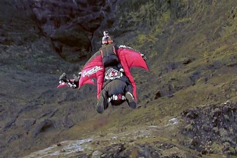 Wingsuit Flying in Reunion Island 