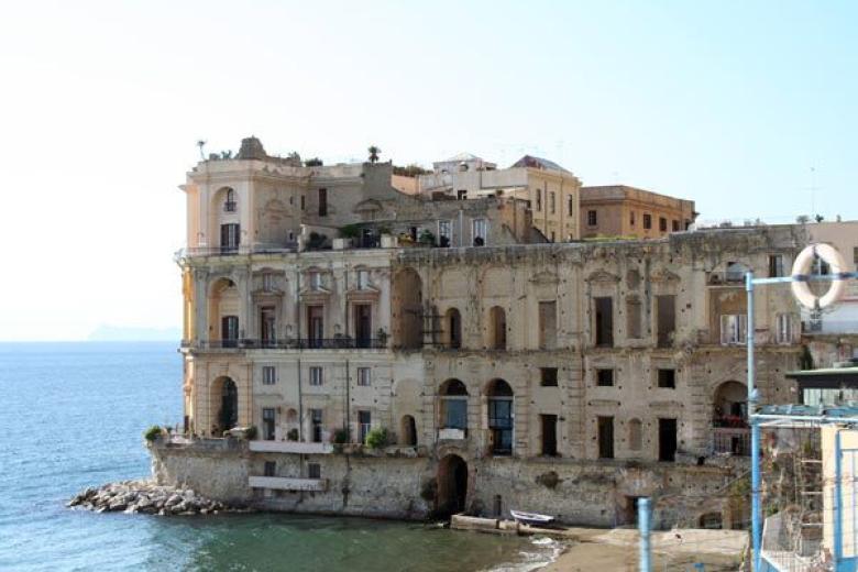 Naples Donn Anna