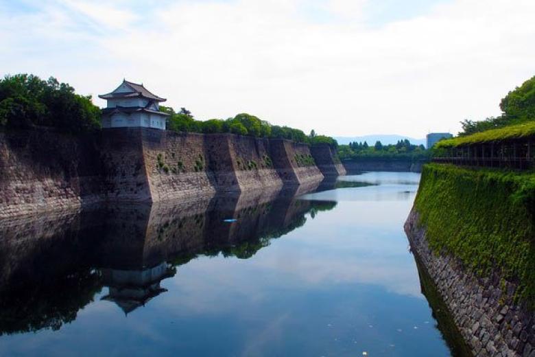 Osaka Castle on Water