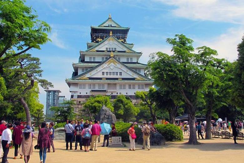 Osaka Castle 