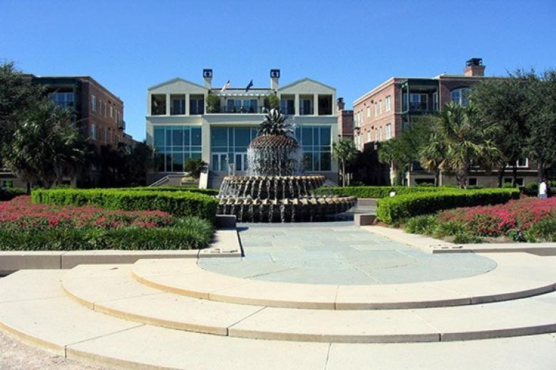 Waterfront Park Pineapple Fountain