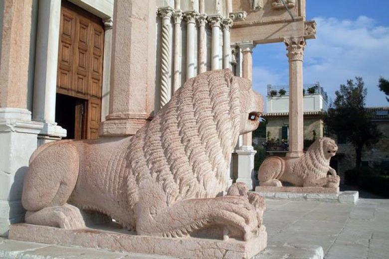 Ancona Cathedral Statues