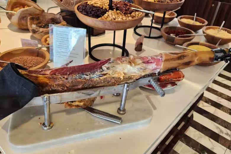 Dine at the PORTO Restaurant