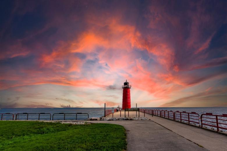 Milwaukee Pierhead Lighthouse