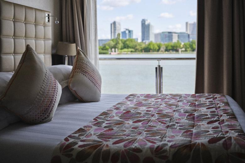 Luxury Suites