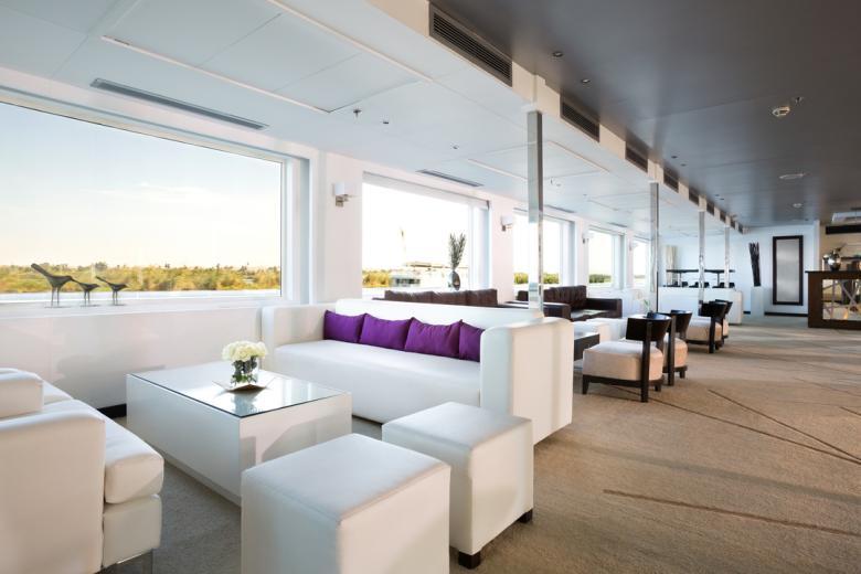 MS Farah - Lounge