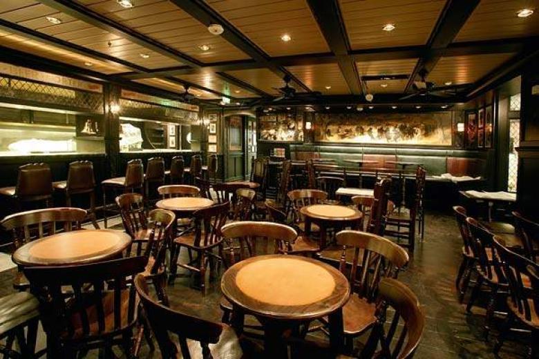 Bull Bear Pub