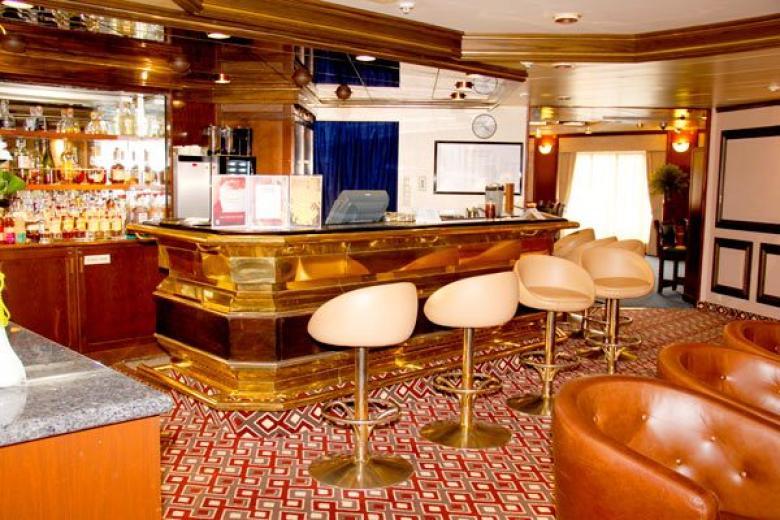 Java Bar Cafe & Oak Room