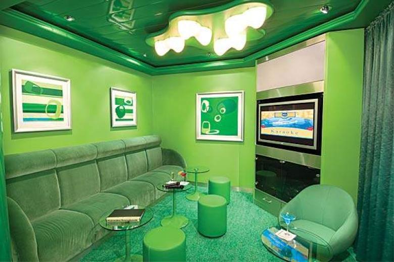 Karaoke Bar
