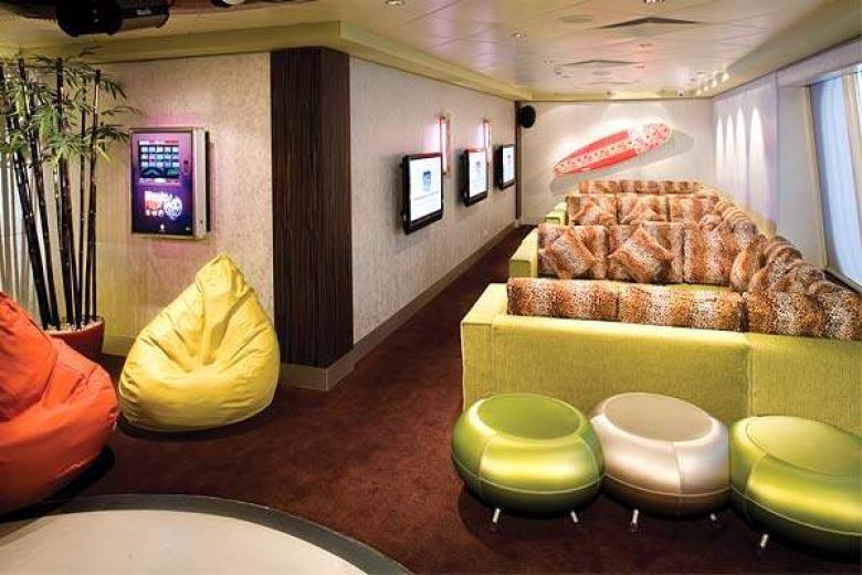 Leopard Lounge