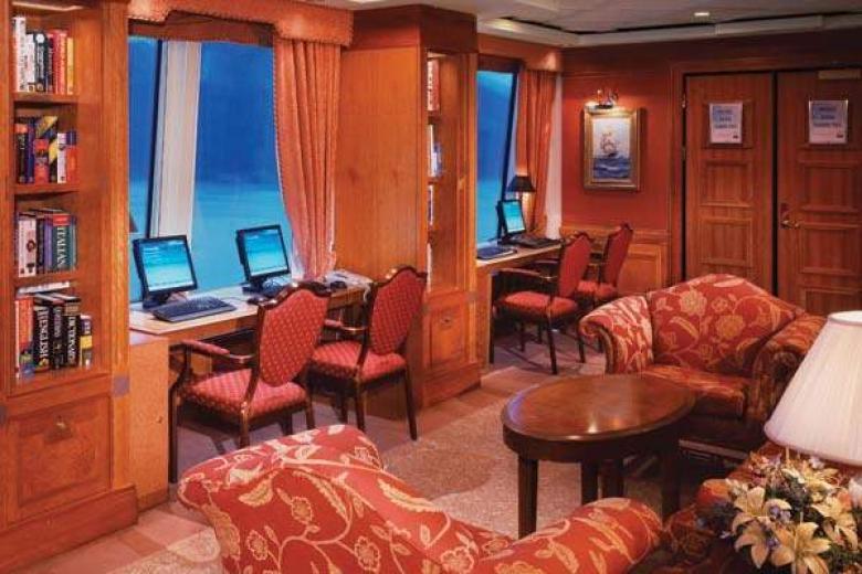 The Lifestyle Room and Internet Cafe