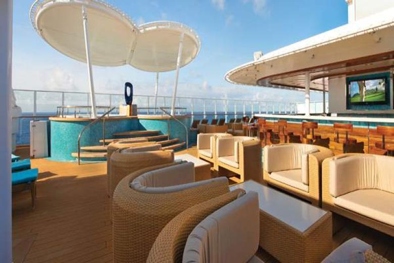 Vibe Beach Club