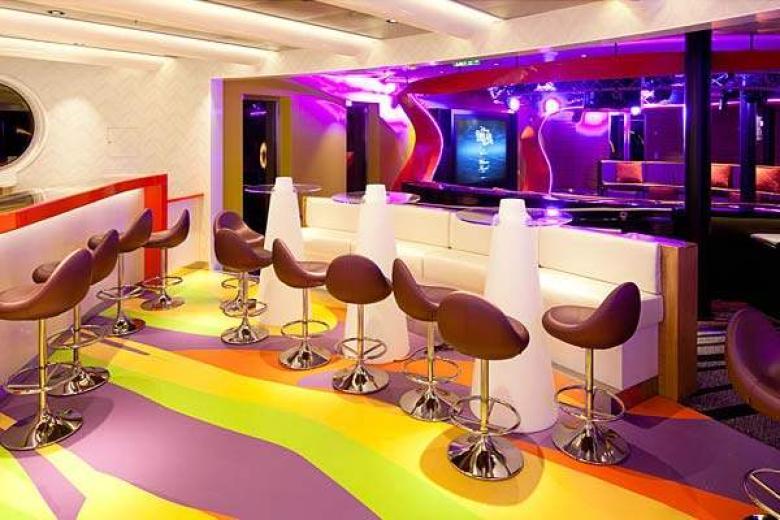Vibe Indoor Lounge