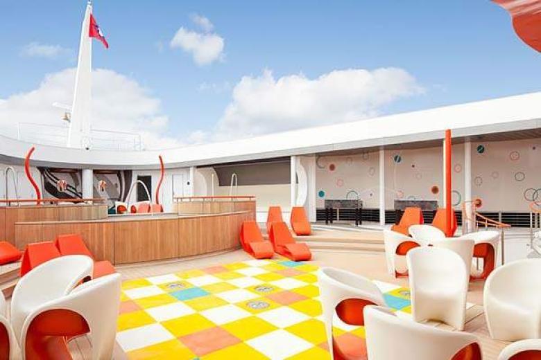 Vibe Outdoor Lounge