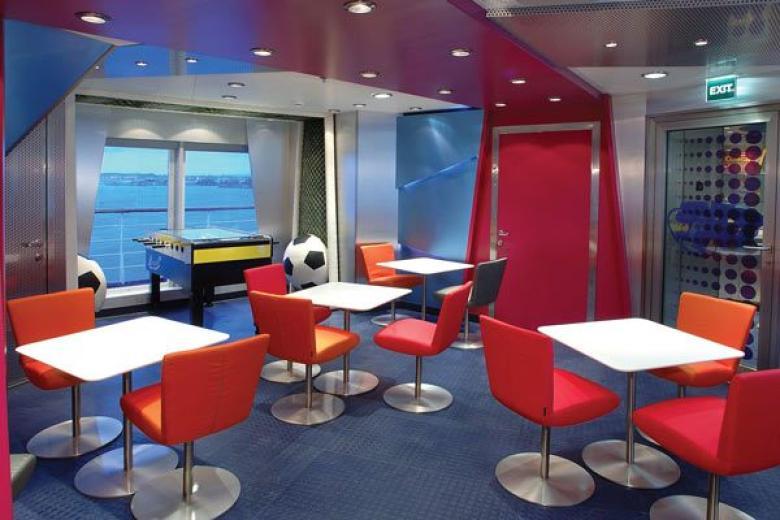 Club HAL Game Room