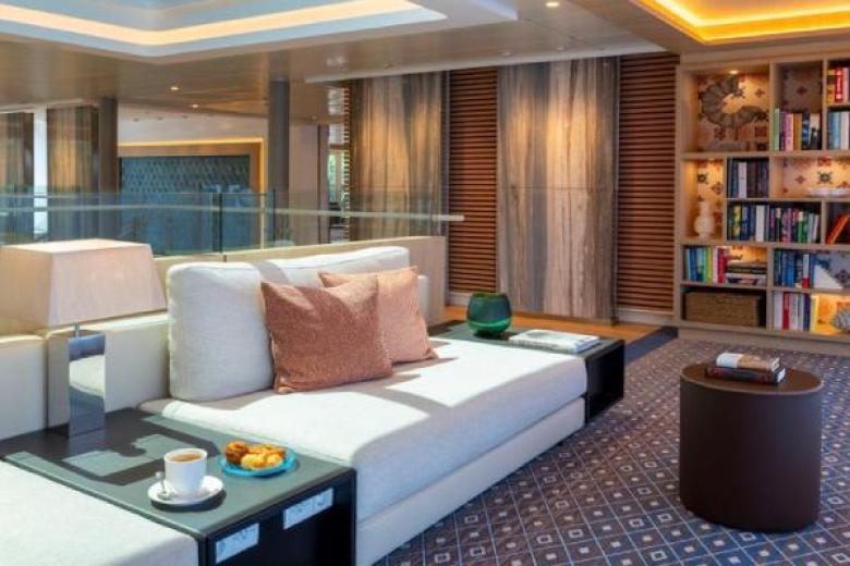 VIKING RIVER CRUISES - LOUNGE